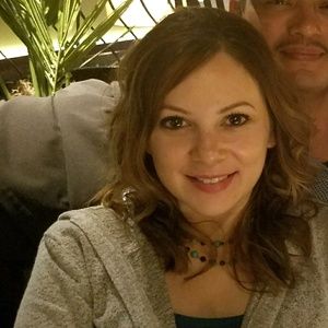 Meet your Posher, Elisa